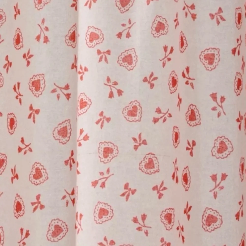 Urban Outfitters Sweatheart Ditsy Patterned Shower Curtain Cream/Red 72x72 NWT